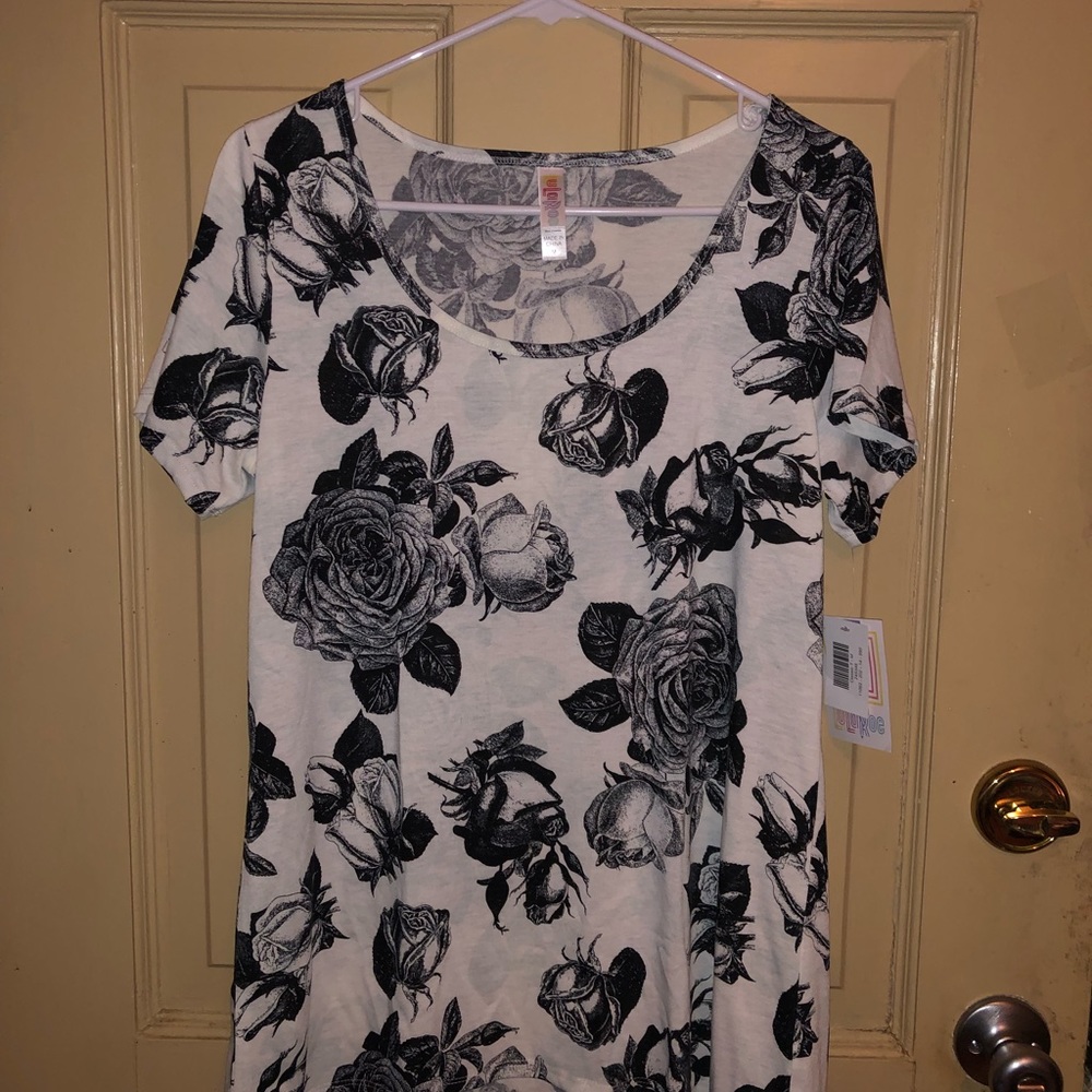 Medium Floral Classic T